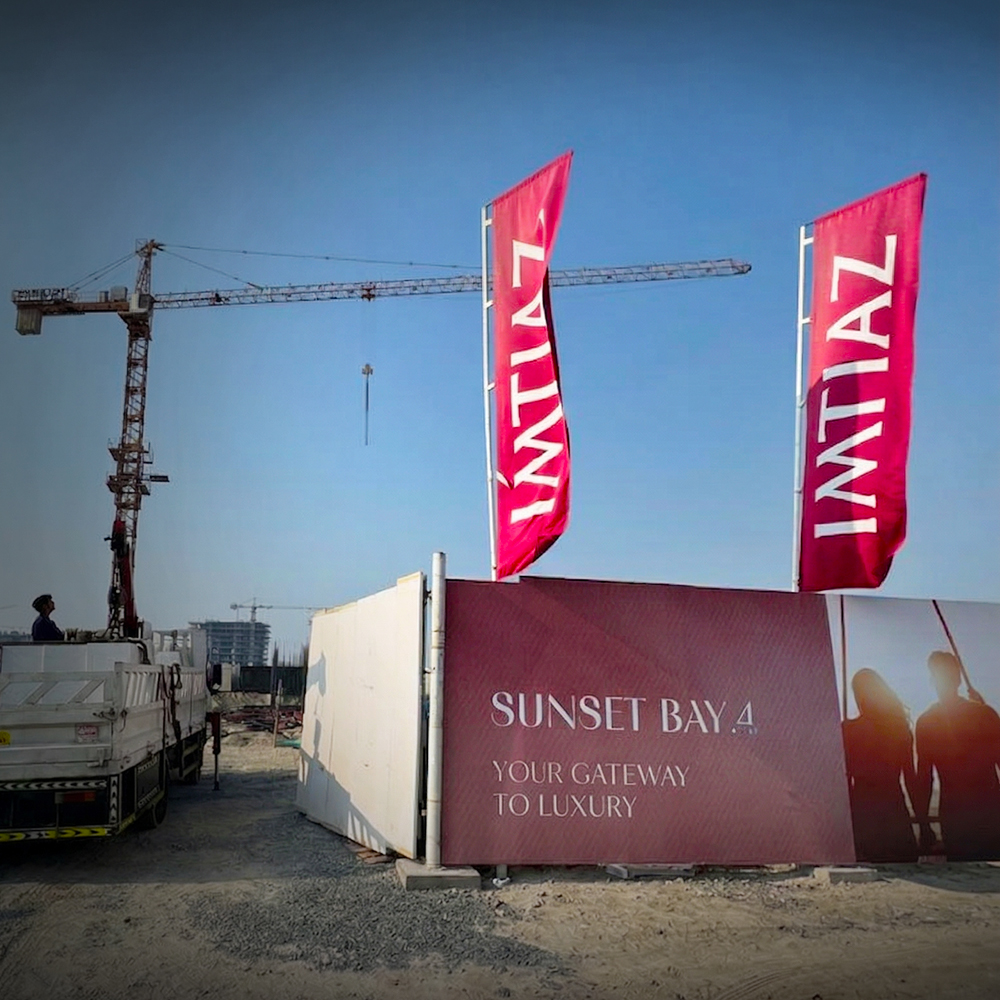 Rapid-Response Advertising Signage for Deira Island Development