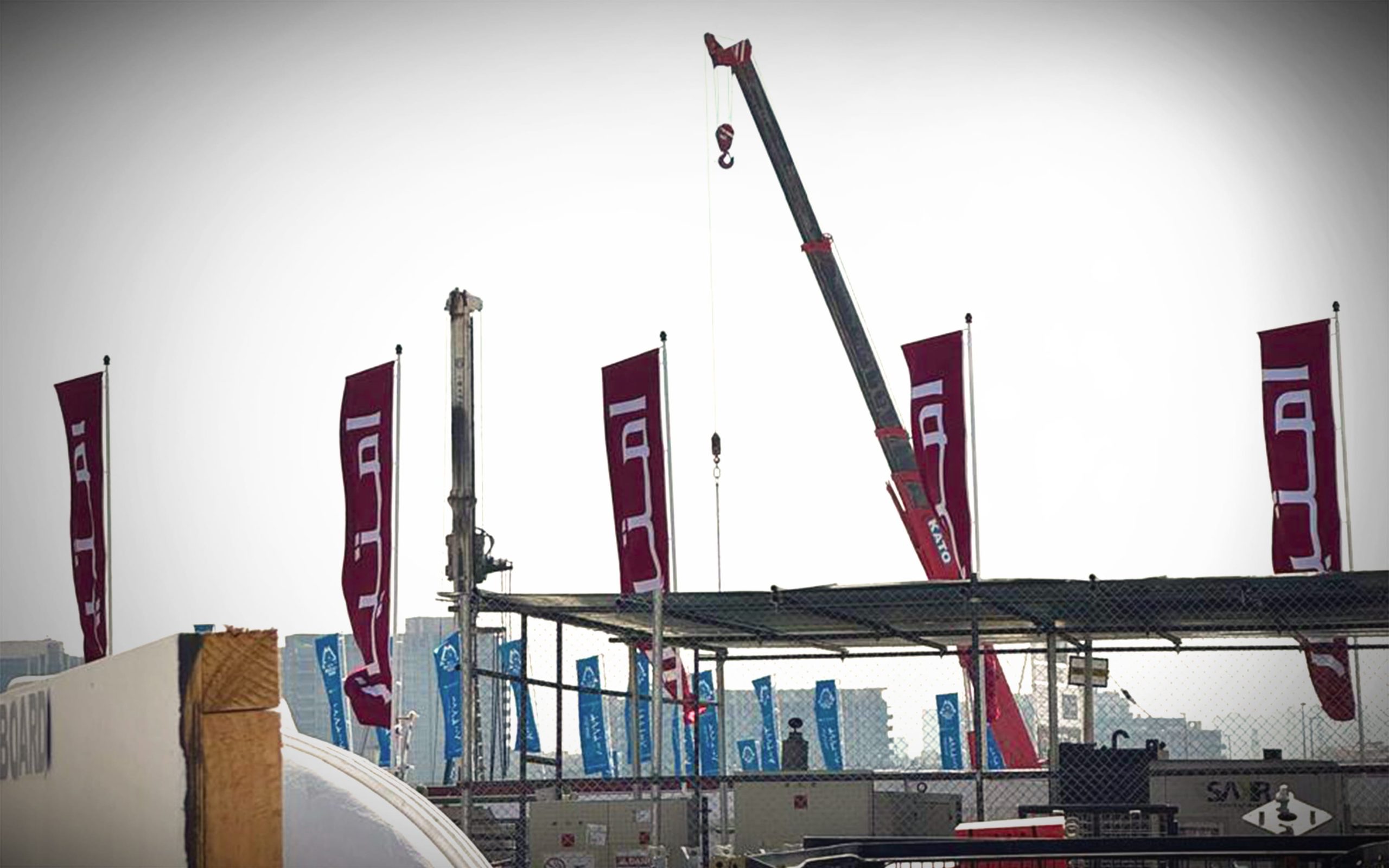 Rapid-Response Advertising Signage for Deira Island Development overview